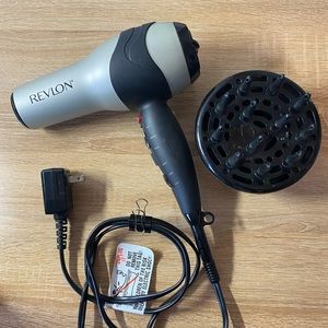 Revlon Hairdryer With Diffuser